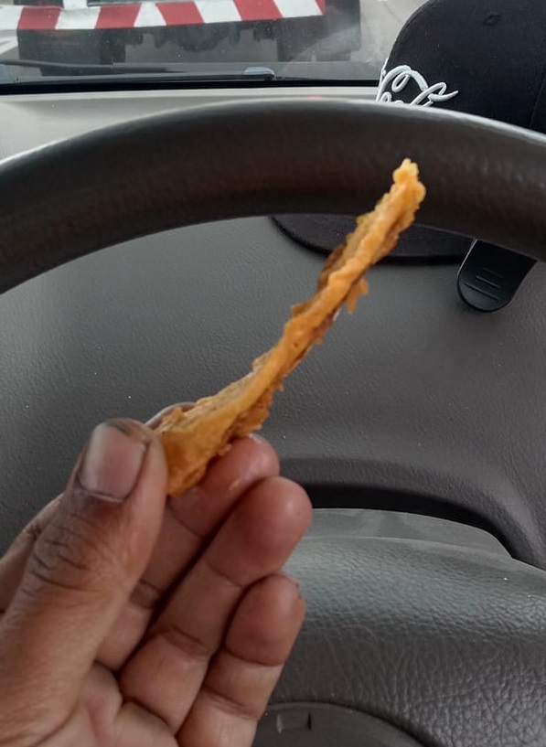 一片蜜瓜不到1寸 网民调侃“好厉害的刀法！”