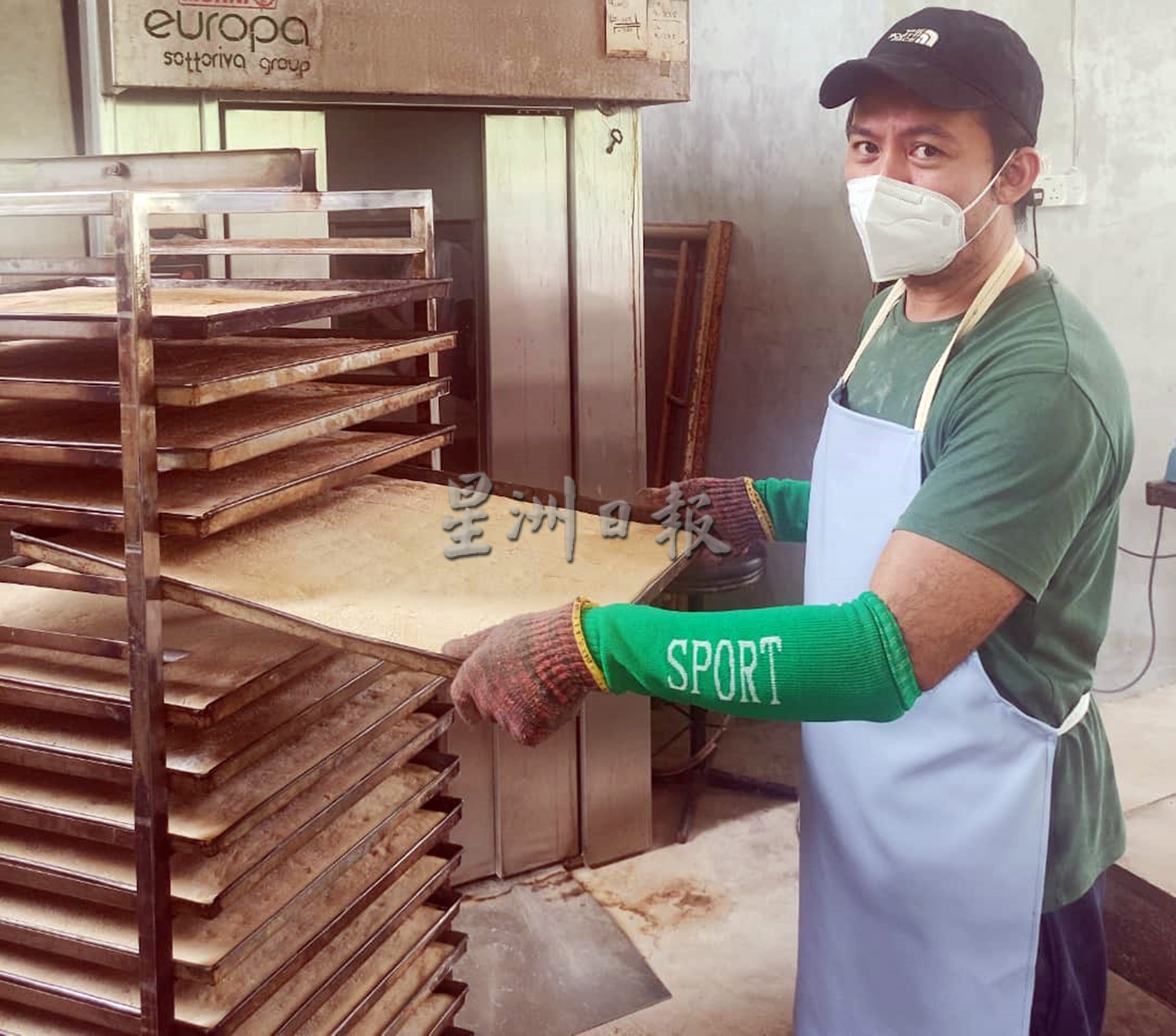 东:《林明寻味》之一/“林明椰饼风味独特,手工制作世代承传。
