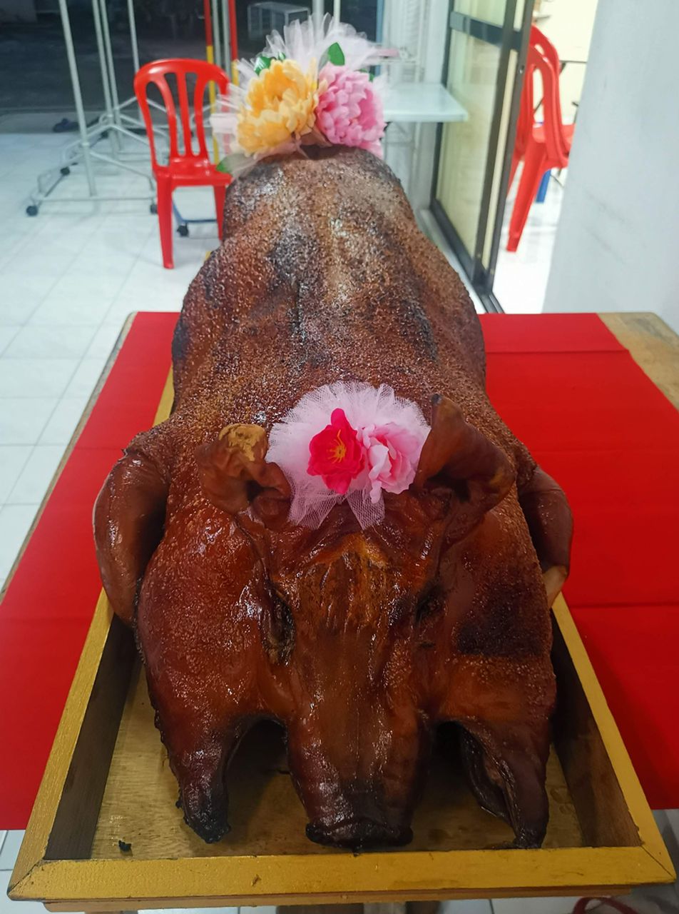 东:《林明寻味》之二/“阿定柴香烧肉保留传统,老饕游林明必尝。”