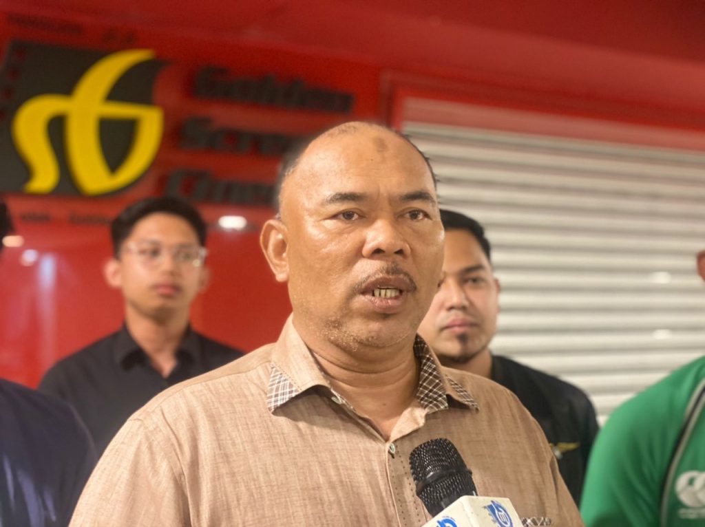 东:佐哈里:民族电影末基劳