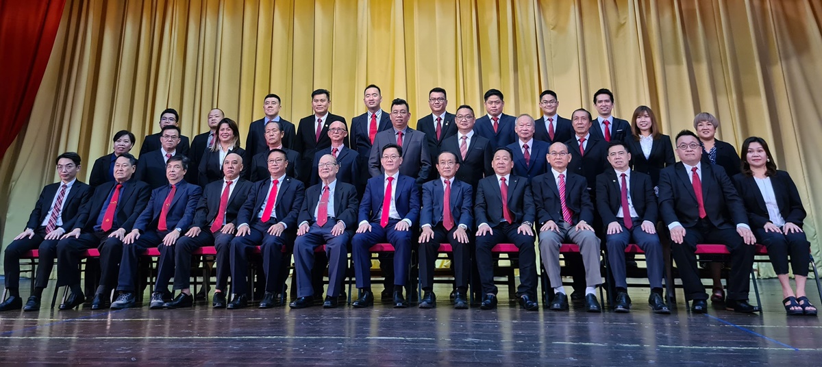 东:吉兰丹中华总商会宣誓就职礼。