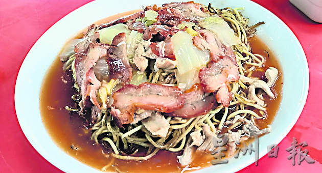 东:林明山镇周末假日好热闹,惟平日却难找吃,致使私房菜现商机,抢攻市场。