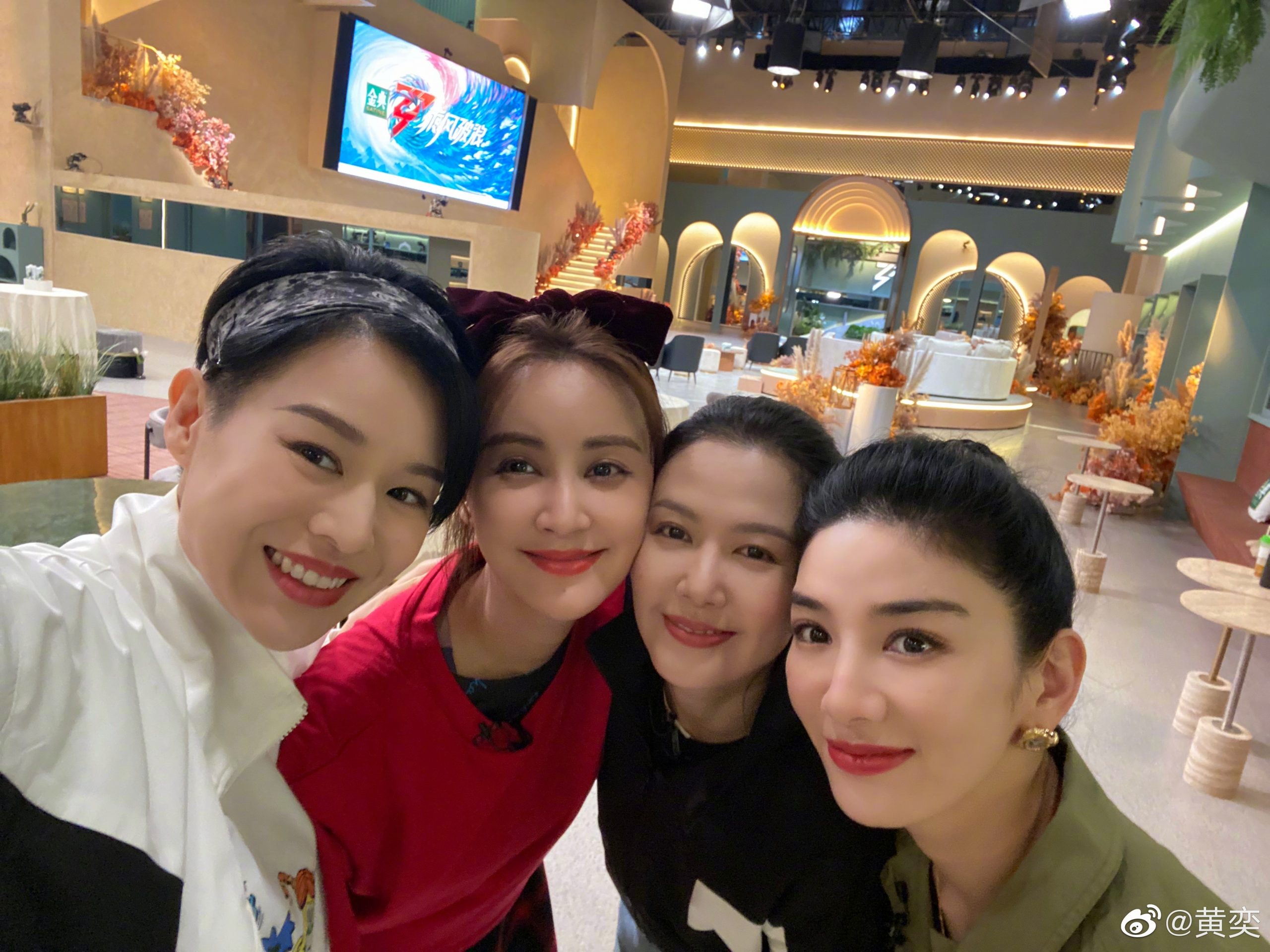 亲揭《乘风》选曲内幕 黄奕修复失婚伤口