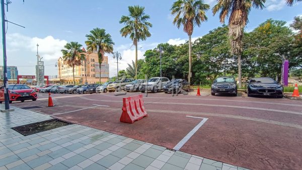 供fb/商家霸停车位屡劝不听,芙市政厅出招 重罚RM500
