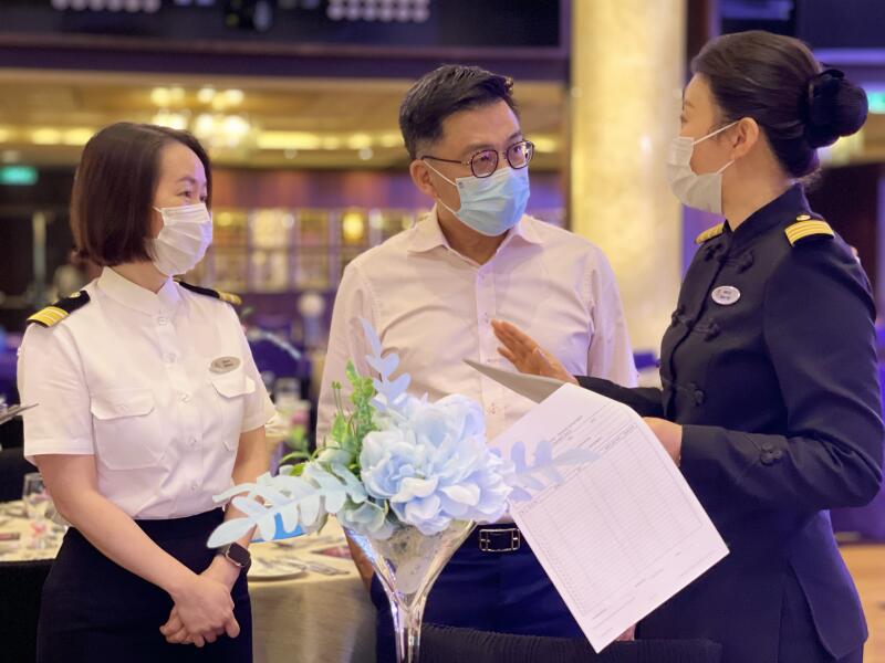 全国（新加坡新闻）：今天启航，逾千名旧战友回巢加入名胜世界邮轮