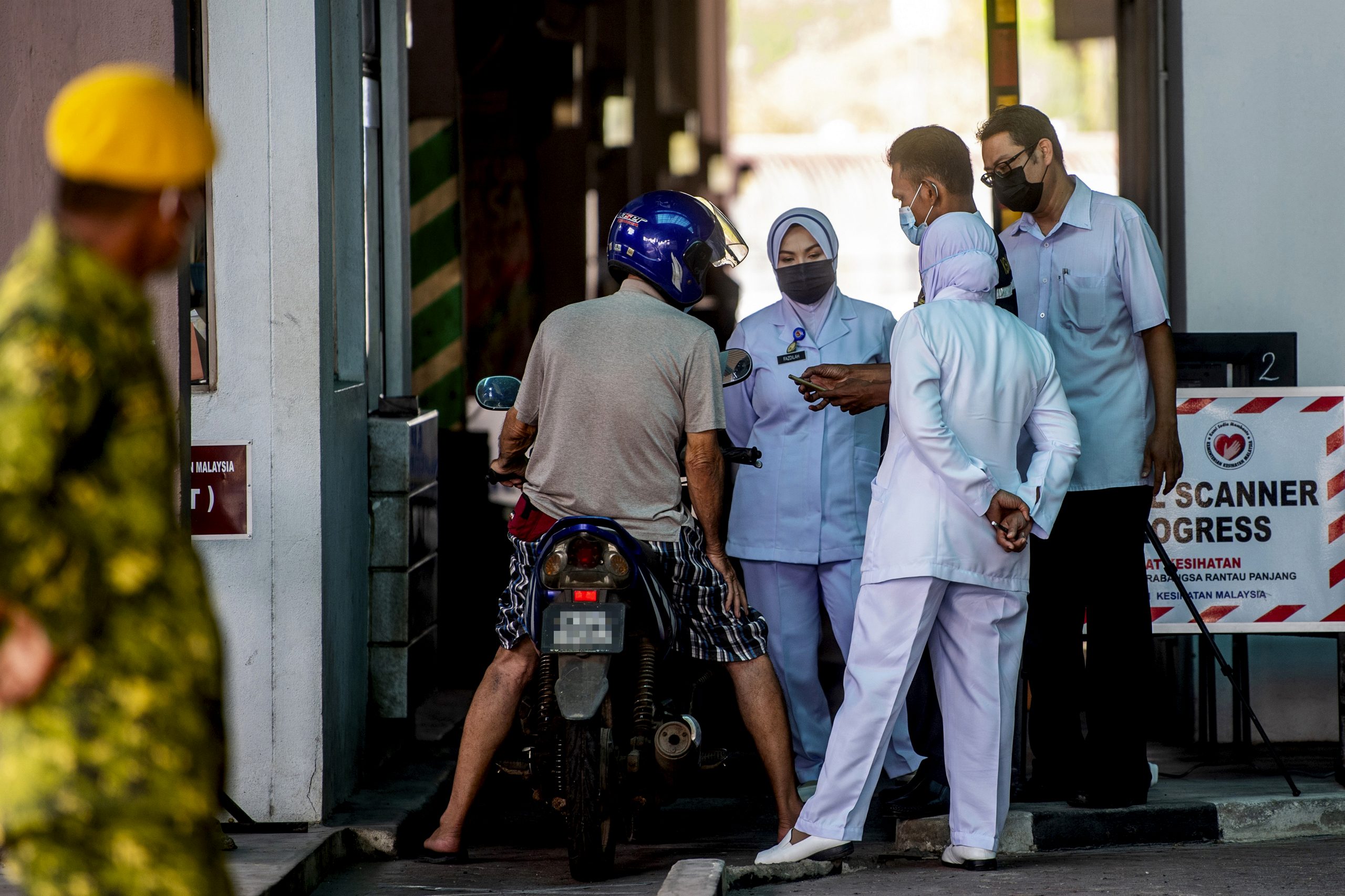 全国／冠病疫情边境封锁期间，逾期滞留泰国的马来西亚公民，可能面对罚款及被列入黑名单。