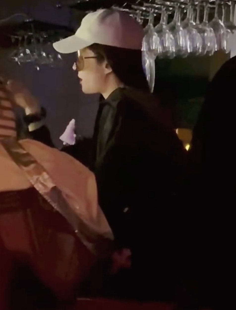 刘亦菲发福惊现双下巴 遭调侃“神仙姐姐崩坏”