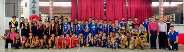 北近打县12岁以下篮球赛 瓜拉光华小勇夺双料冠军