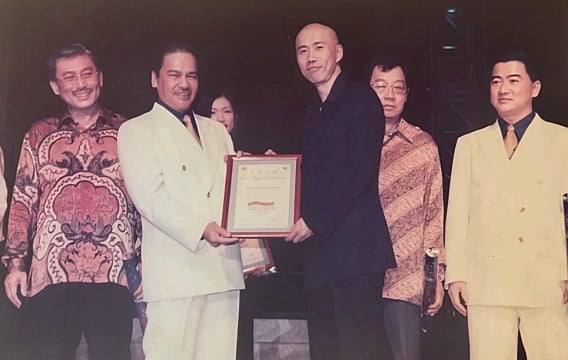 友建娱乐携团队来马勘景开剧 敲定郭雯雯余军乐主演 