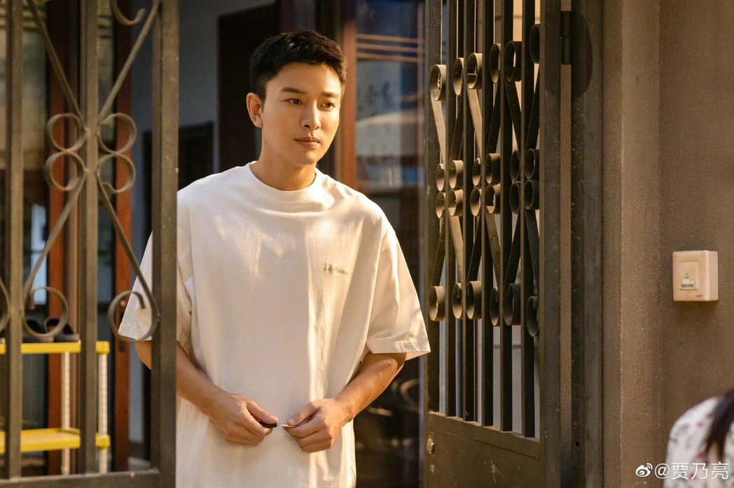 合伙公司偷税被罚 贾乃亮自嘲是投资黑洞