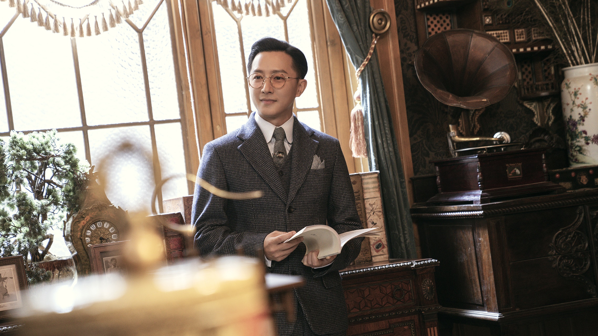 吴谨言搭韩庚组CP 《传家》和秦岚姐妹争斗