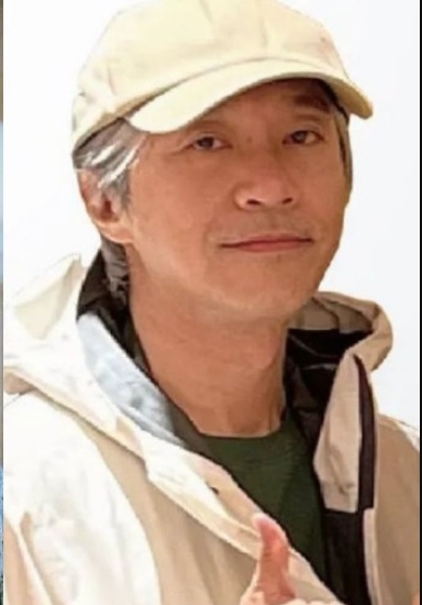 周星驰60岁生日 林允卡点晒照：老板生日快乐 