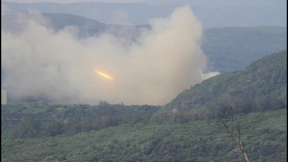 国军演习意外 陆军火箭故障未射出炸毁发射车