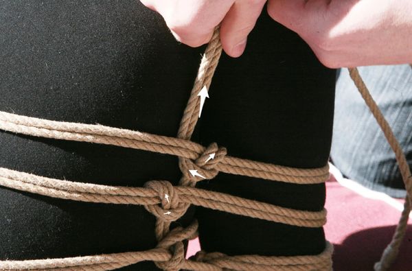 坠河溺毙案|泰女星死状凄惨 凸眼断甲肺胃塞满泥巴