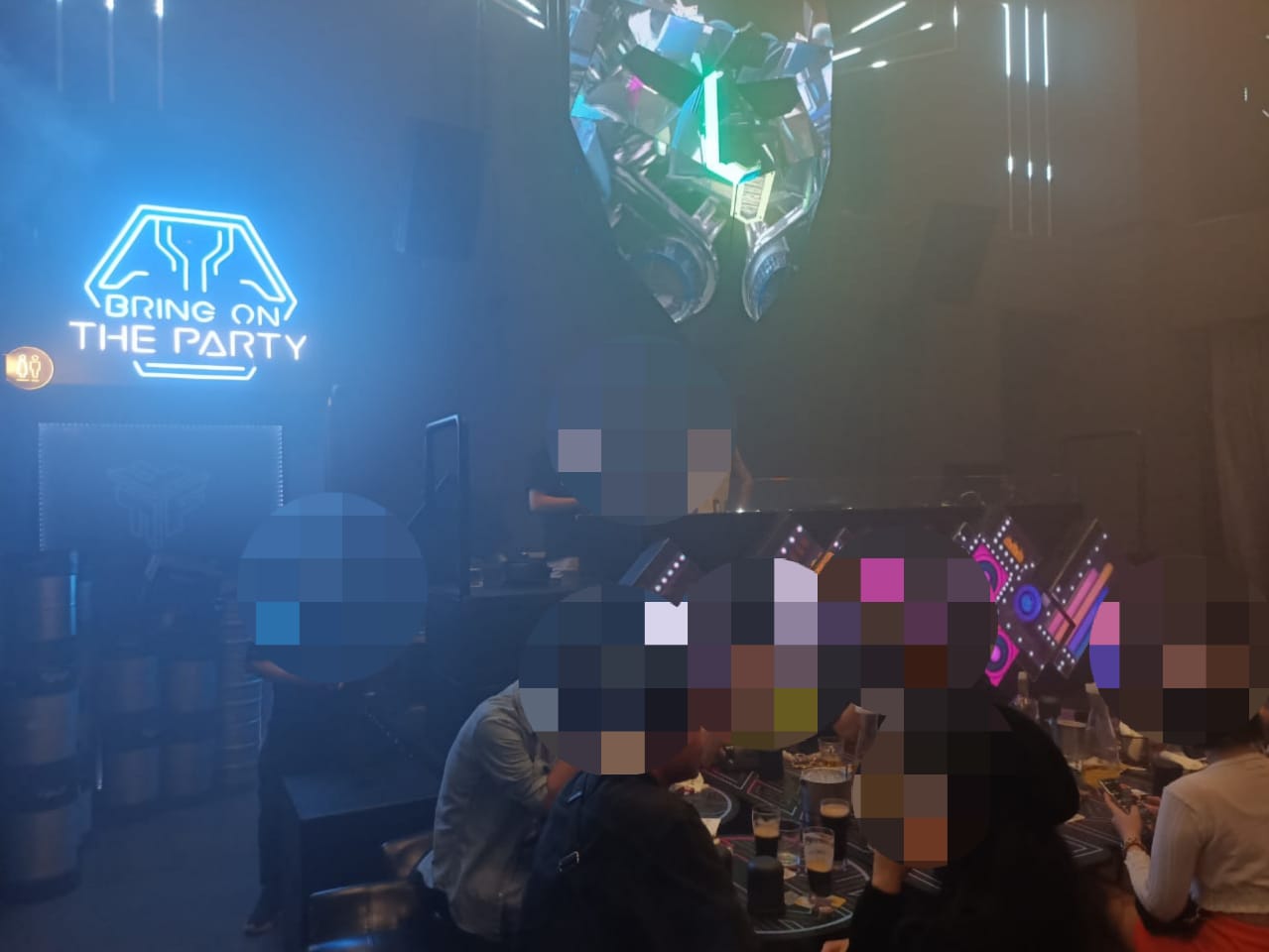 夜店罔顾法纪·违法营业 两年被取缔5次