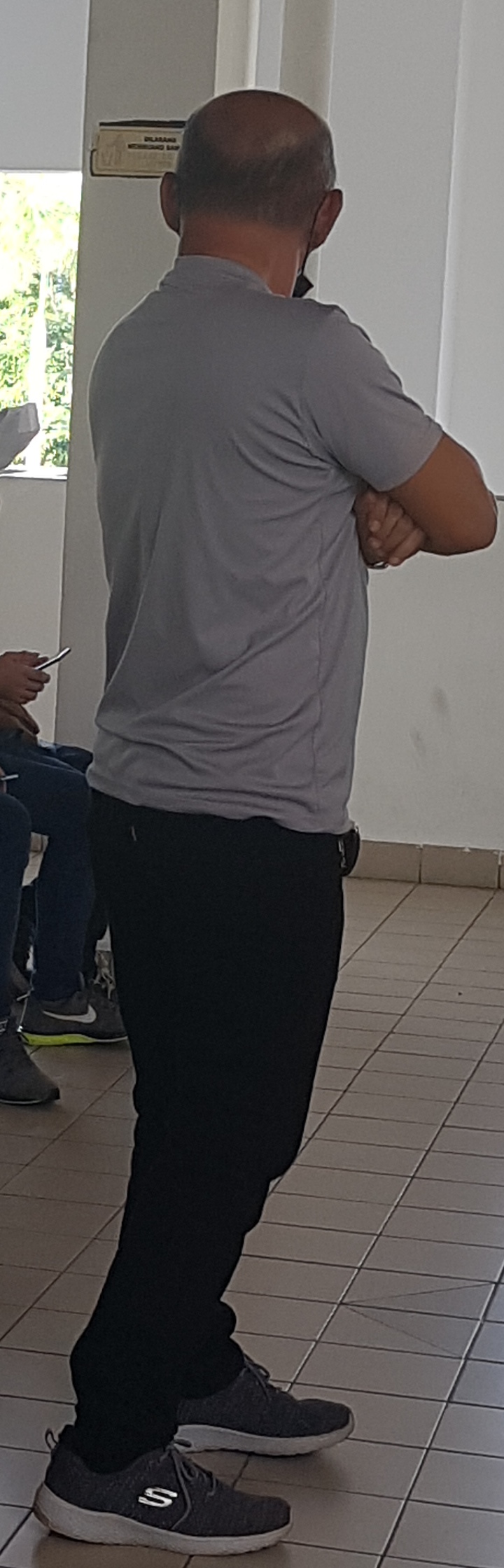 (大北马)扯破社青团理事横幅被控认罪,被告展下月下判