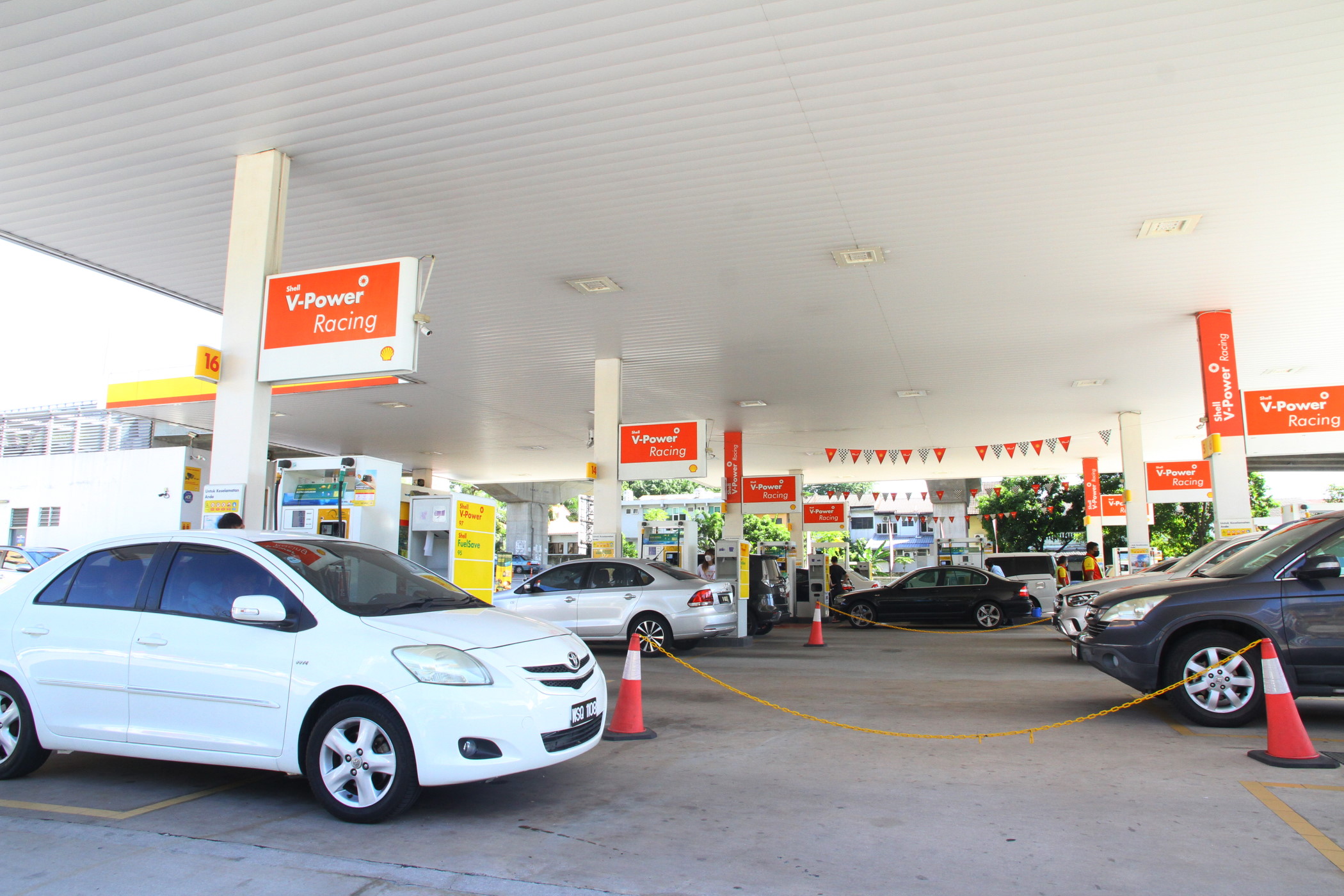 大都会/跟进汽油起价及网传ron95没油/9图