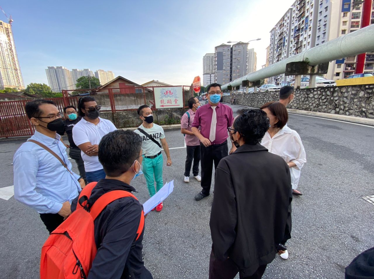 大都会/黎正兴:违例停车导致交通受阻