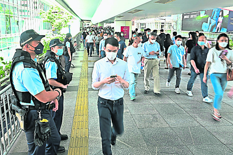 天下事   国安警“约谈”社运人士  七一示威活动料取消   