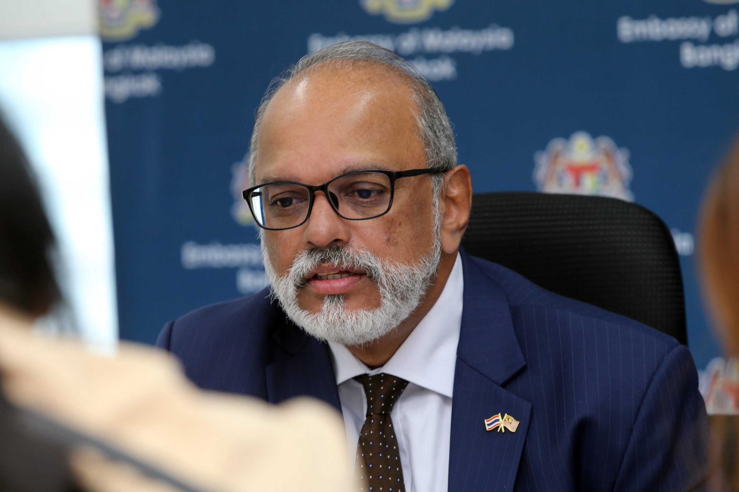 封面文/诈骗集团园区被军人控制