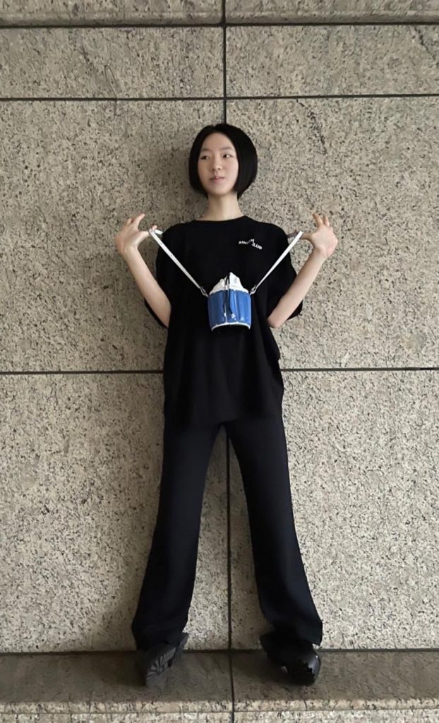 小S大女儿超短发 惊看呆：根本翻版徐熙娣