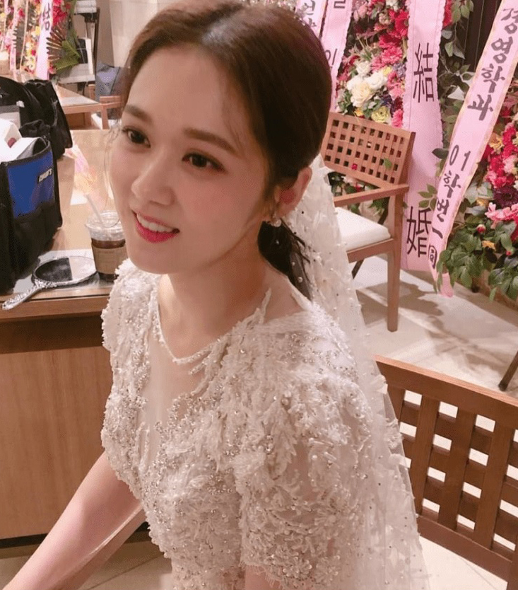 张娜拉出嫁“2前男友”闹场   郑容和李相仑哭喊：再见