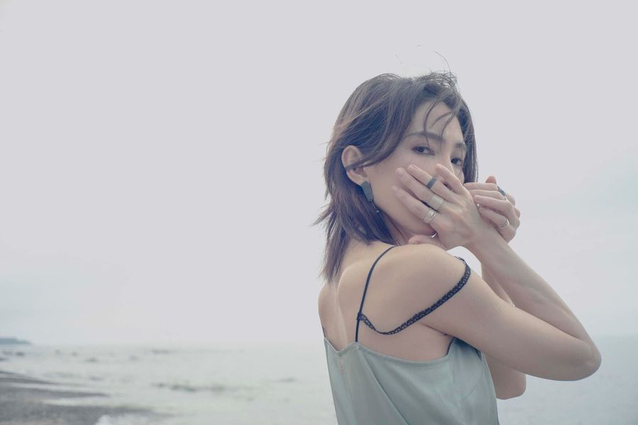 戴佩妮时隔6年终于“营业” 粉丝笑曝治愈产前忧郁症