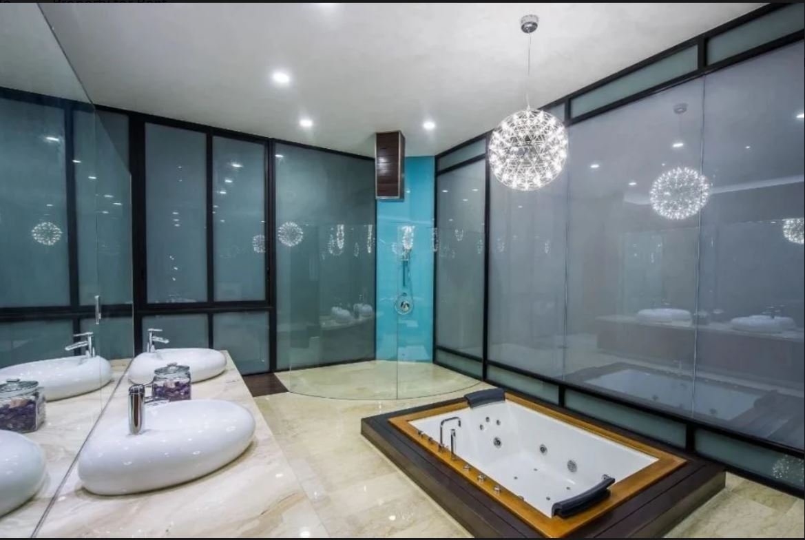 搬出豪宅遭质疑是租赁 李元玲不爽又被霸凌