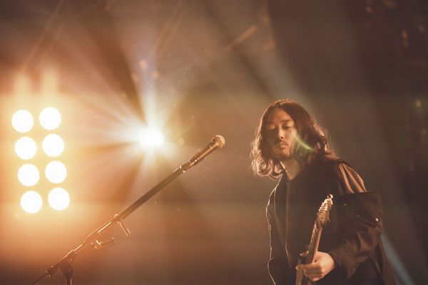 日摇滚乐团吉他手搞不伦10年　​与妻子没行房才找小三	