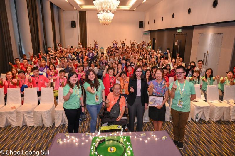 暖势力-爱关怀之家社工和志工 7图