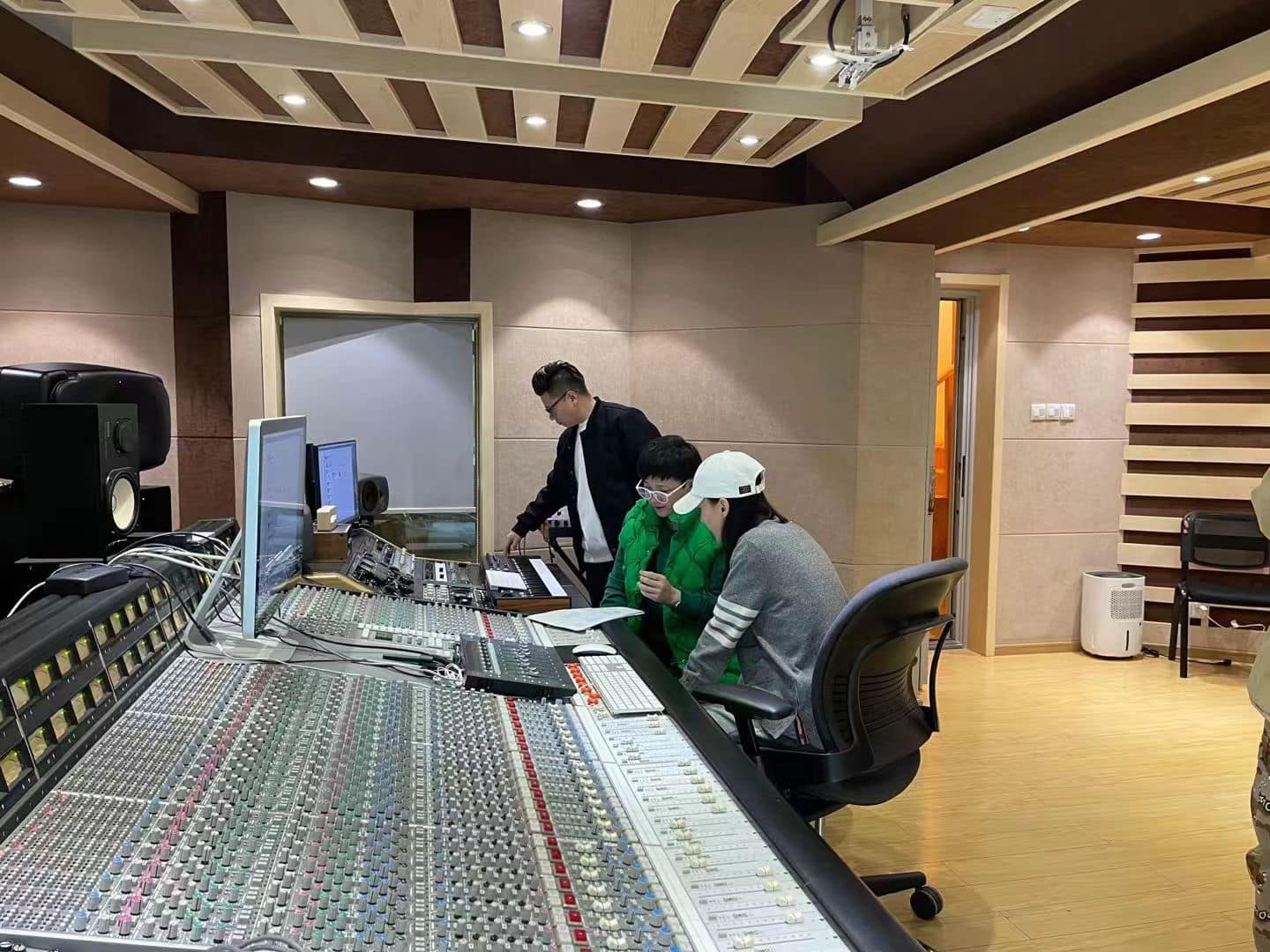  柯以敏透过尤俊霖否认二婚 “私事不公开不会澄清”	