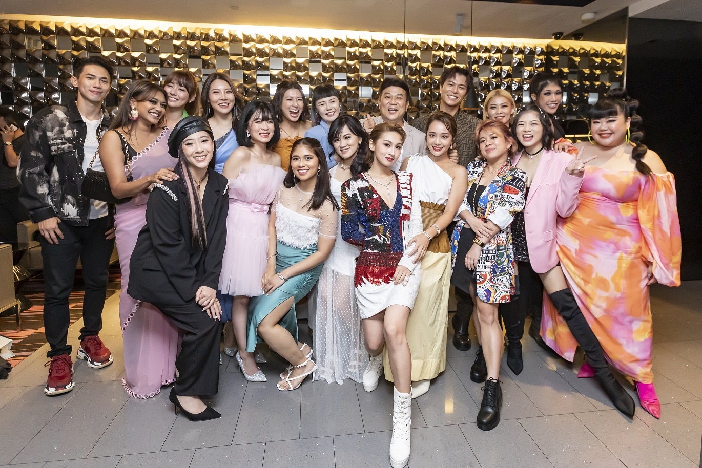 梁志强620率女军来马6天5夜会影迷