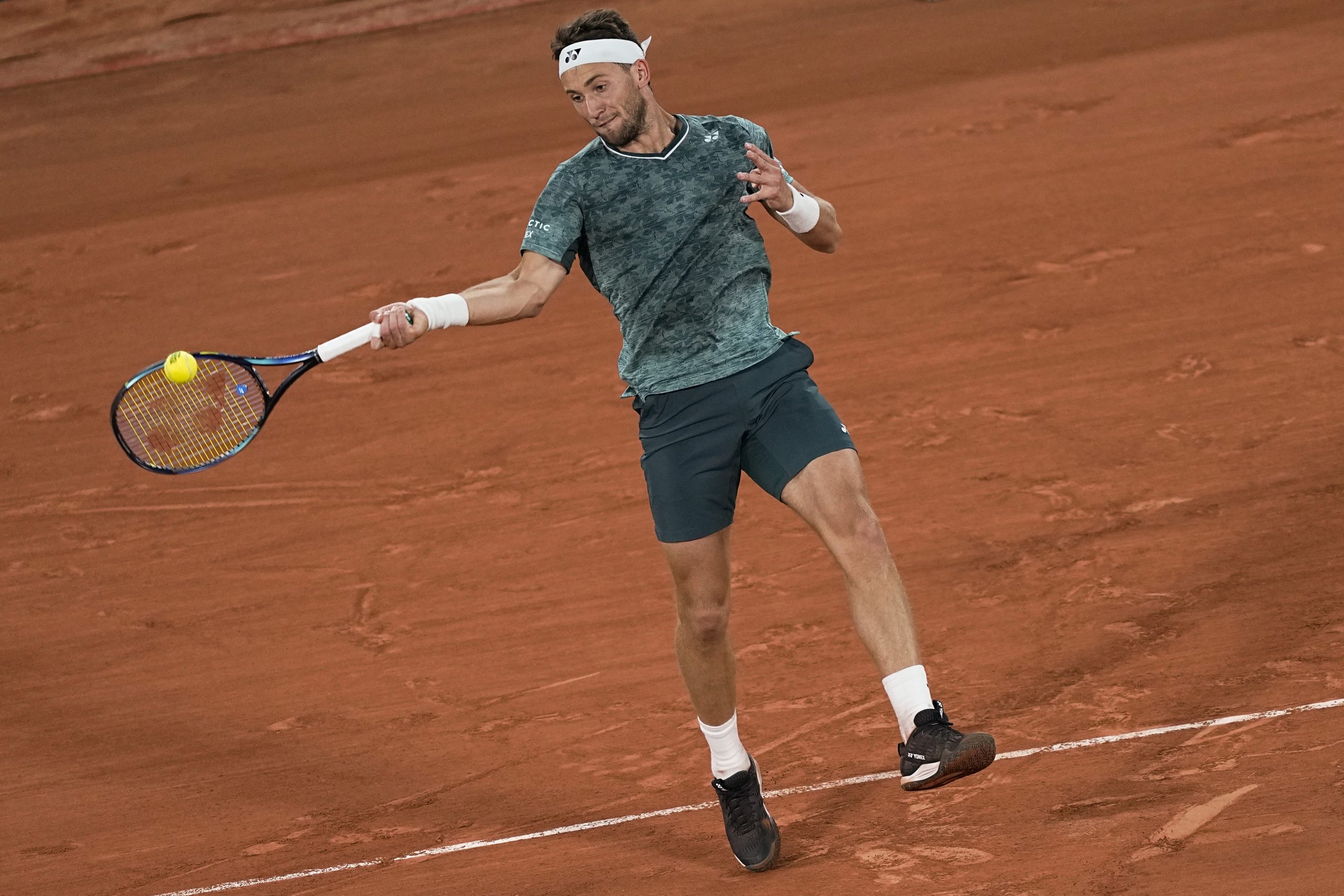 法网| 挫卢布列夫延续回春之旅 塞利奇首闯4强战鲁德