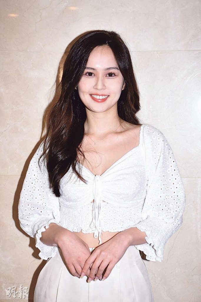 港姐20强出炉|Astrid靠爆炸头突围 “翻版孙艺真”梁超怡成三甲大热 