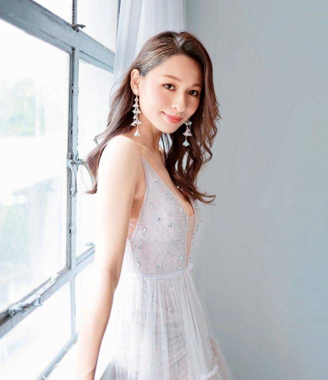 港姐面试︱林俊贤女儿林钰洧赶搭尾班车