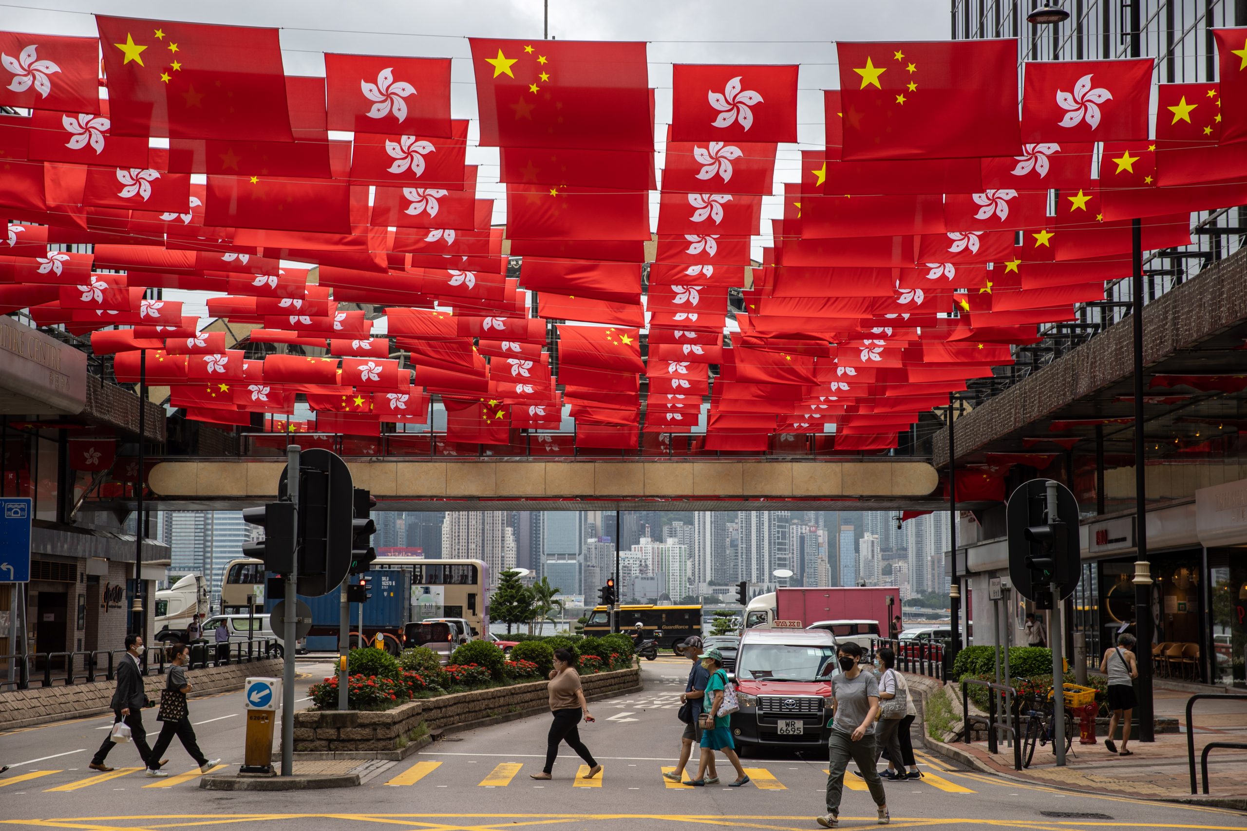 港获邀出席七一官方活动者 周四起须事先“闭环”、每日检测