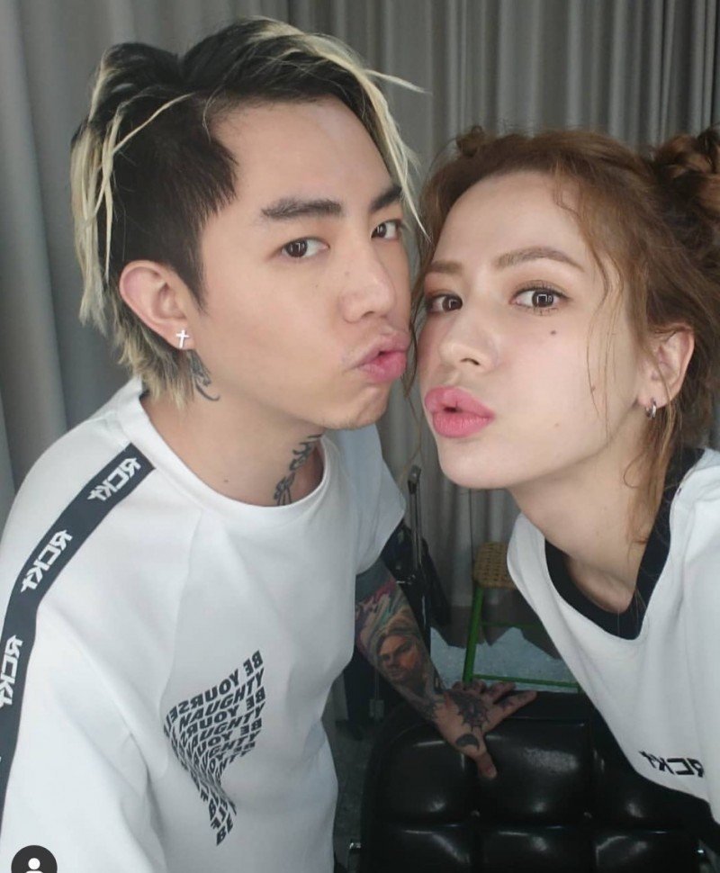 爆谢和弦婚后要求3P　Keanna中指给回应