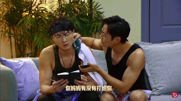 王祖蓝藉短剧吐上位心声 “当无线高层工资不高 ”