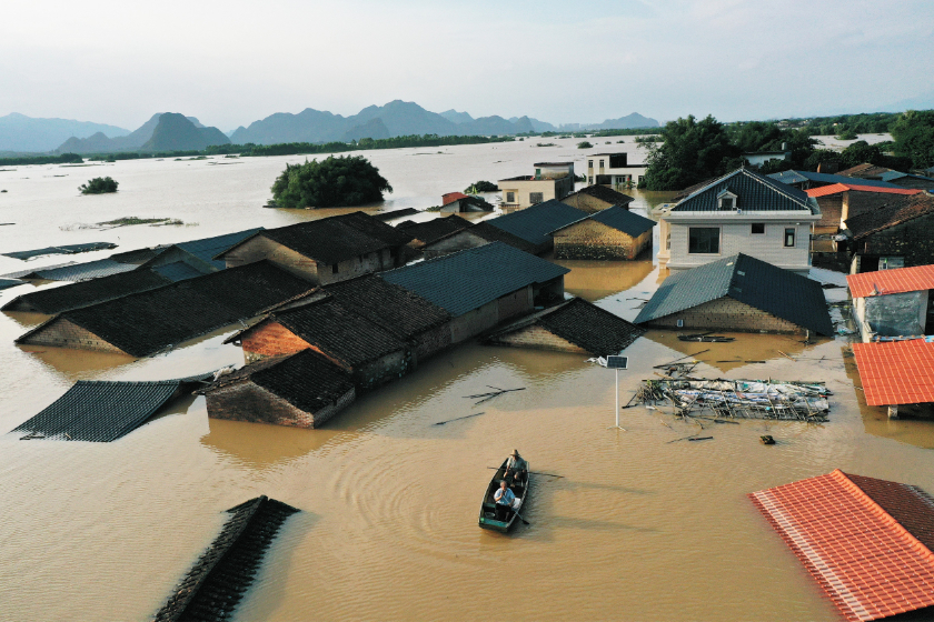 珠江暴涨 华南或遭百年洪灾 李克强:做好防汛救灾