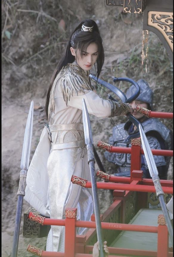 私生骚扰家人触底线 朱正廷警告“别让我抓到”