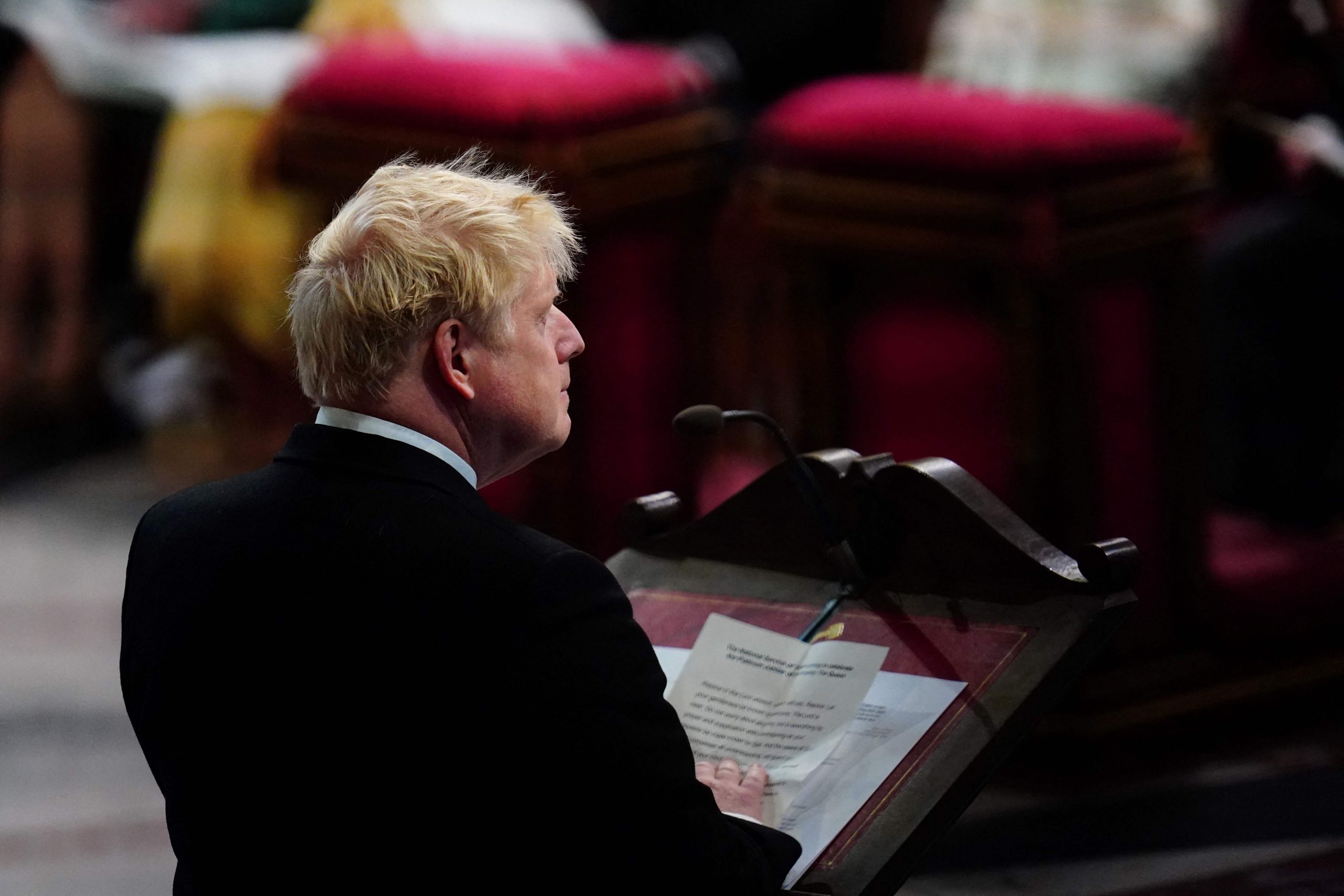 约翰逊避过下台危机 41%反对票仍挫威信