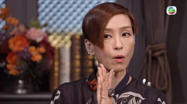 结婚仅13天｜伍咏薇亲手为亡夫阖上双眼  被诬蔑私吞遗产委屈爆哭 