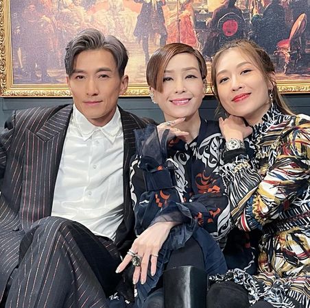 结婚仅13天｜伍咏薇亲手为亡夫阖上双眼  被诬蔑私吞遗产委屈爆哭 