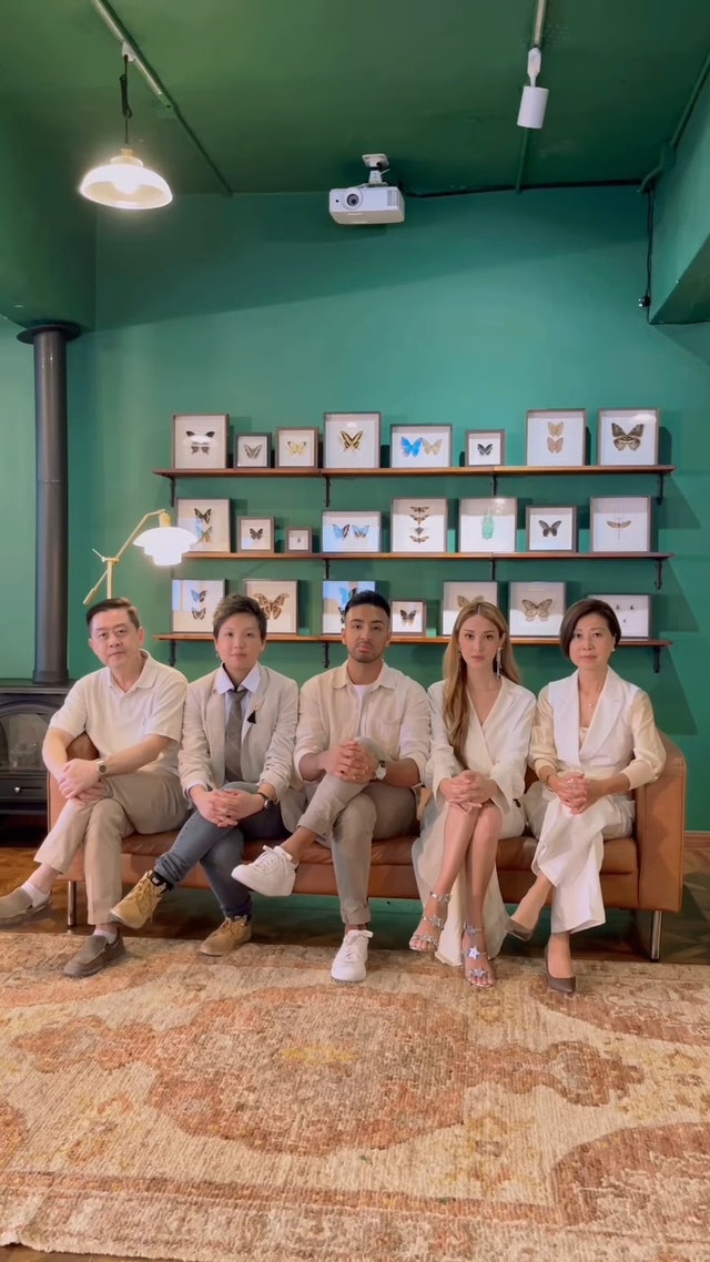 绝对充满爱的家庭” 陈凯琳晒全家福照证一条心