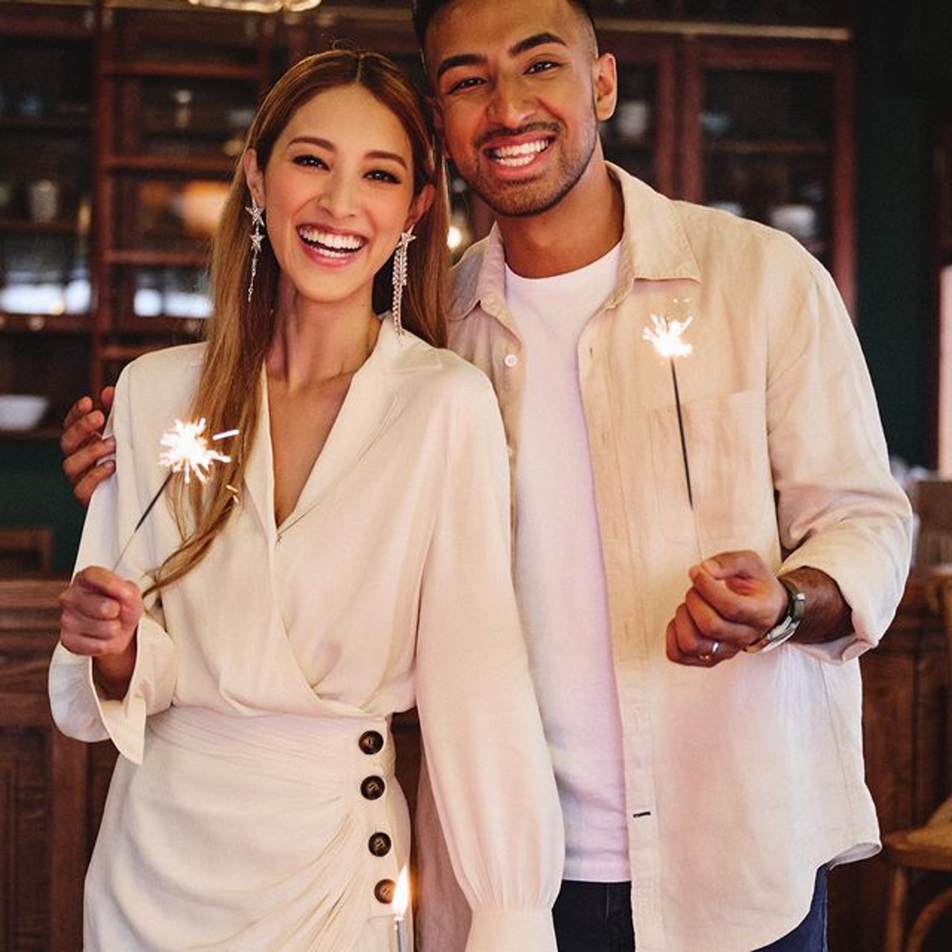 绝对充满爱的家庭” 陈凯琳晒全家福照证一条心