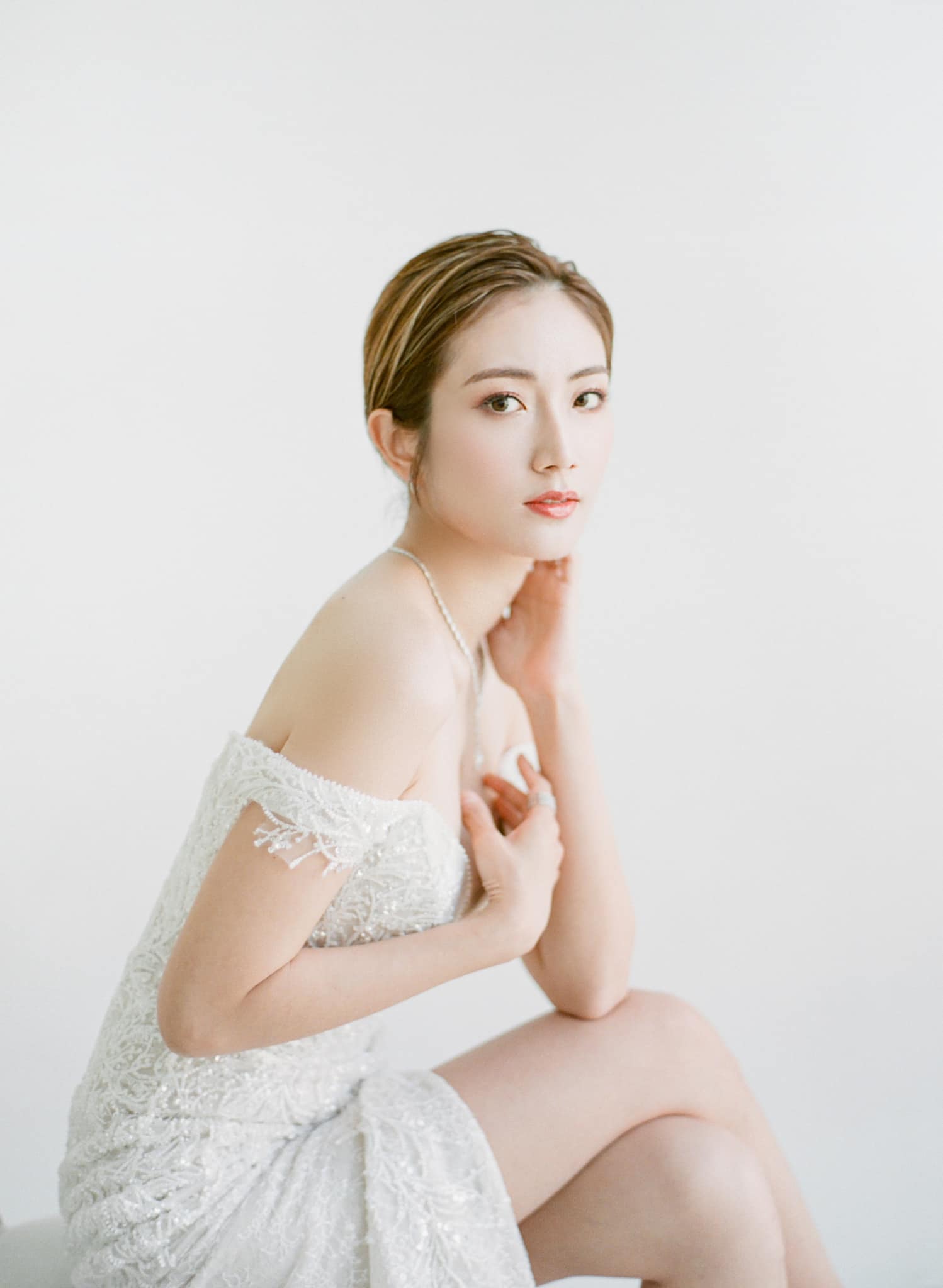 蔡嘉欣自画黑眼圈卖眼膜 网轰侮辱智慧