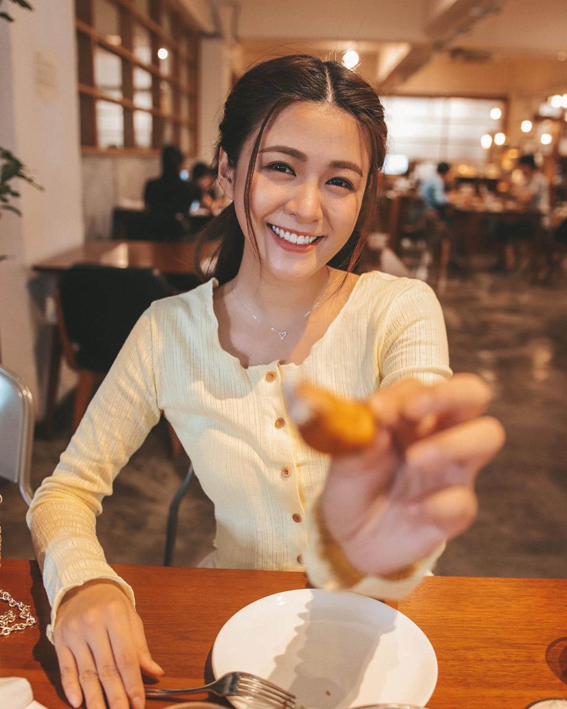 衣著品味被群嘲 江嘉敏认了是“时装车祸”