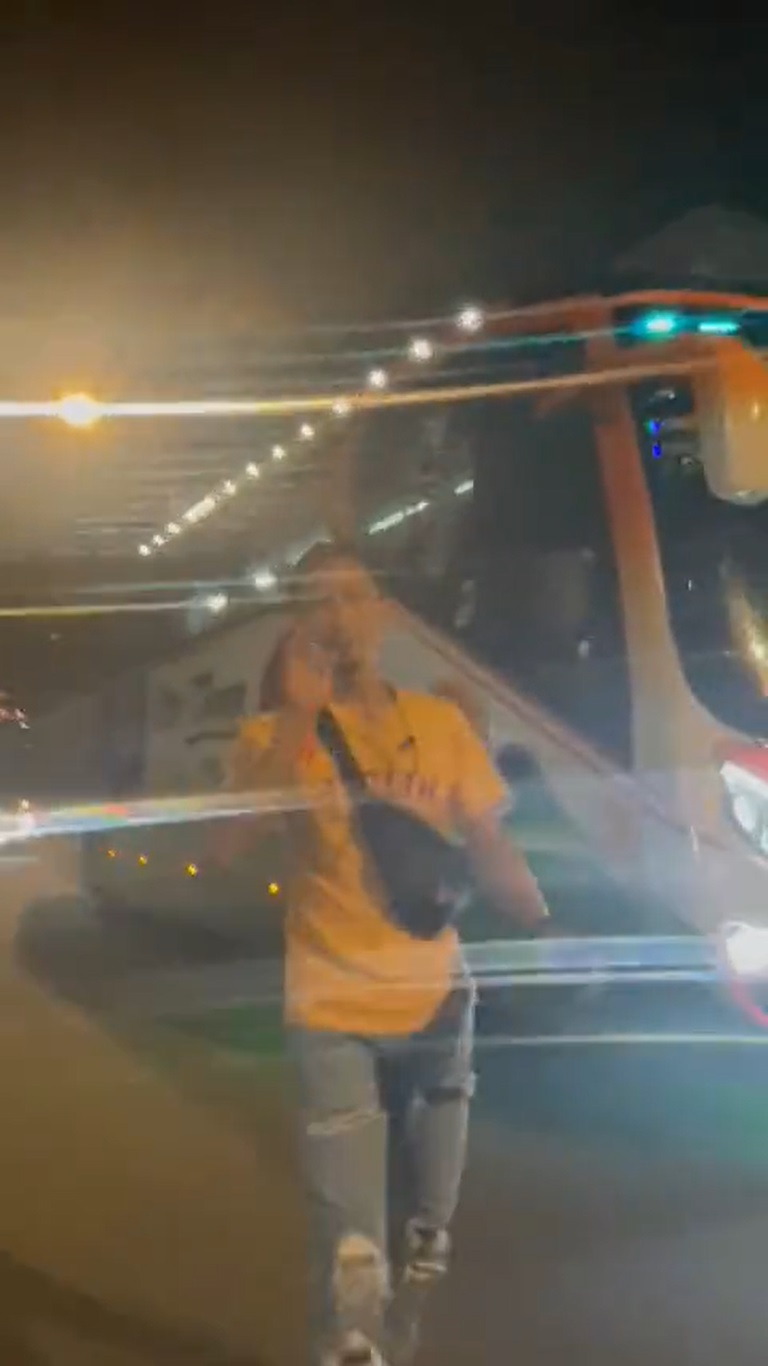 视频 | RM95买VVIP巴士票却货不对版！男子拒搭反遭动粗