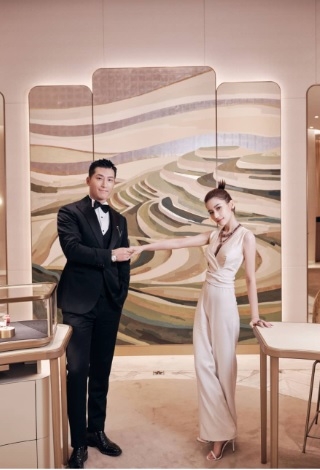 赌王千金被加租叹“有钱人原罪” 网酸:请让我罪加一等