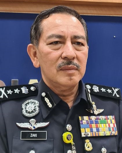 趁女儿熟睡爬床强奸 狼父坦承非首次